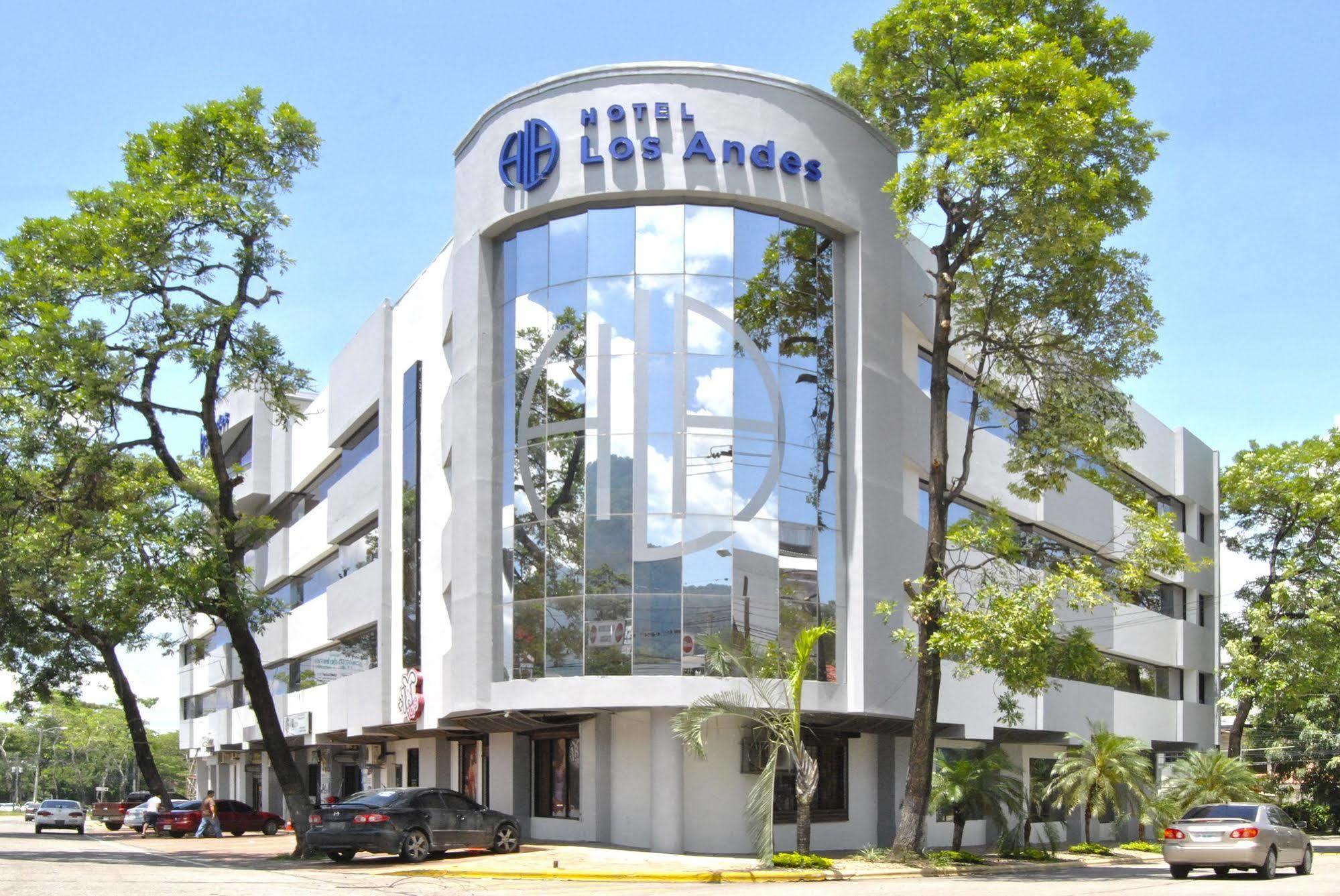 Hotel Los Andes سان بيدرو سولا المظهر الخارجي الصورة